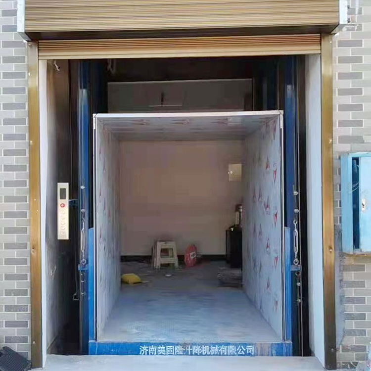 可克达拉液压升降货梯